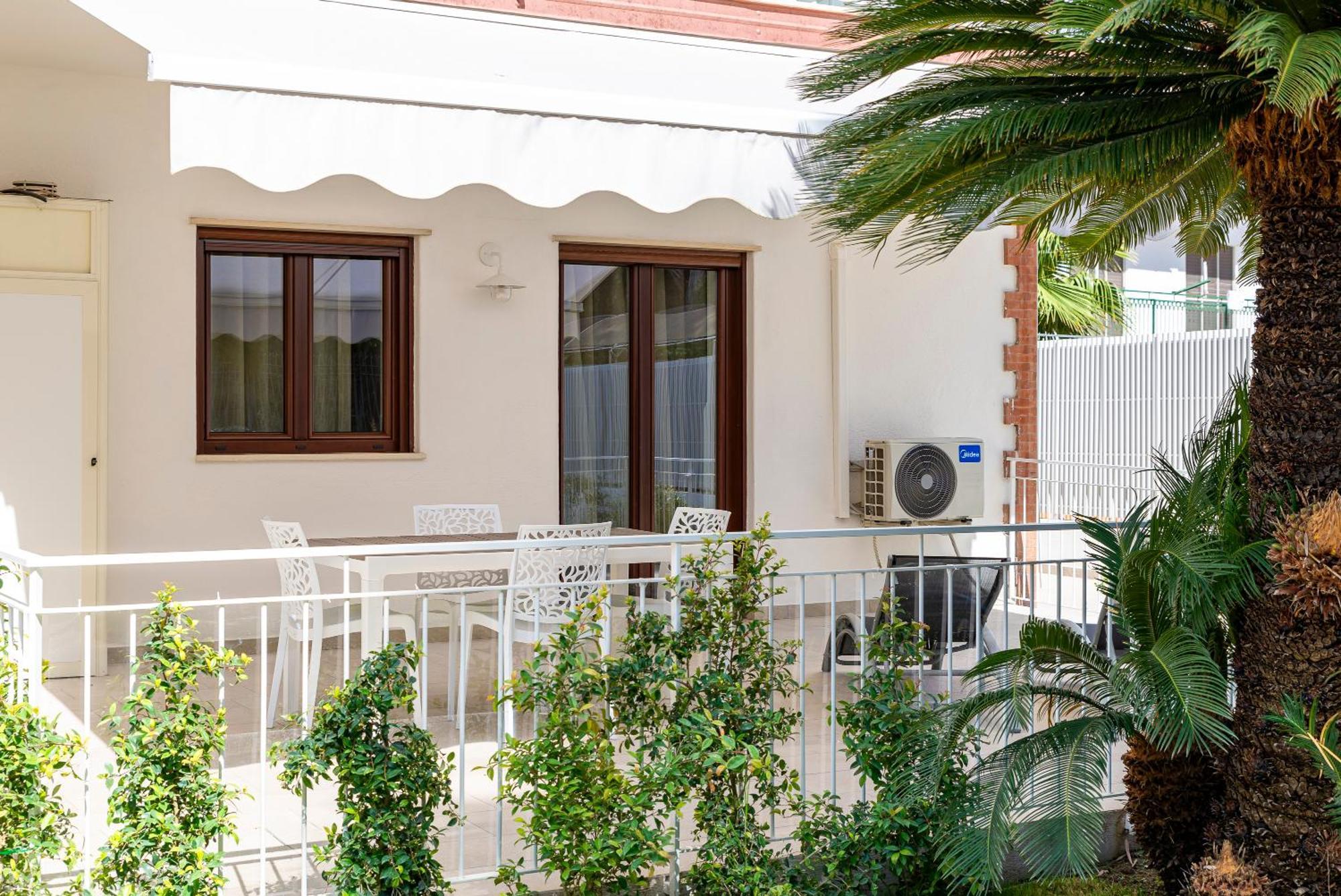 Casa Vacanze Elve Паестум Екстериор снимка